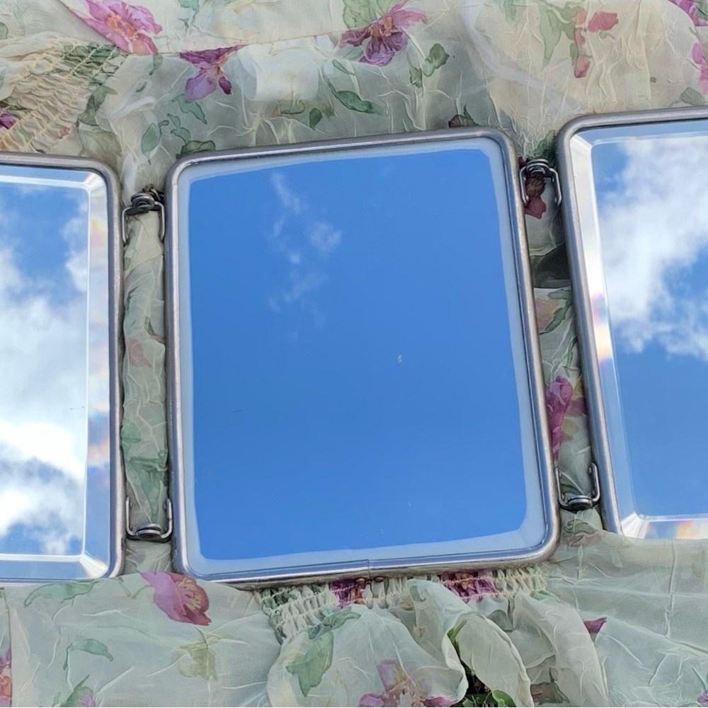 Vintage French Triptych 1950’s Tri-Fold Vanity Barber Mirror - Picture 8 of 17